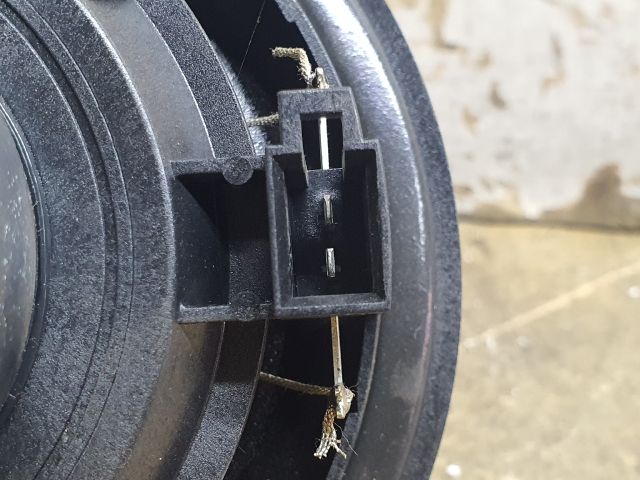 bontott RENAULT CLIO IV Bal hátsó Hangszóró