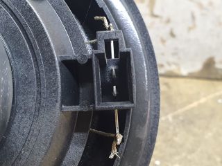 bontott RENAULT CLIO IV Bal hátsó Hangszóró