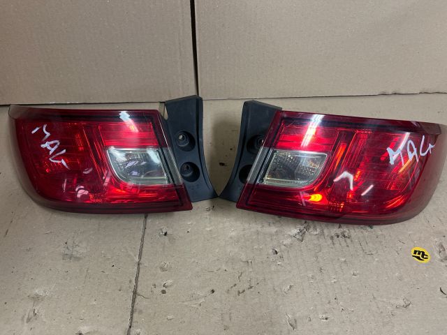 bontott RENAULT CLIO IV Bal Hátsó Lámpa