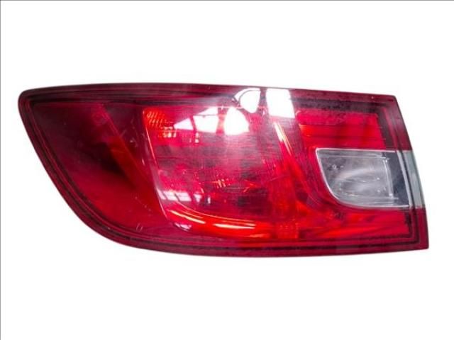 bontott RENAULT CLIO IV Bal Hátsó Lámpa