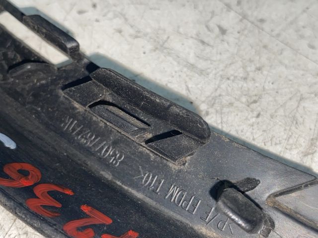 bontott RENAULT CLIO IV Bal hátsó Lökhárító Díszléc