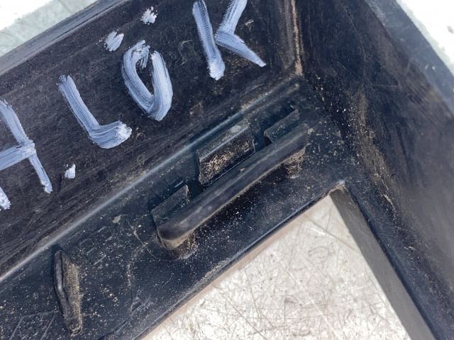 bontott RENAULT CLIO IV Bal hátsó Lökhárító Díszléc