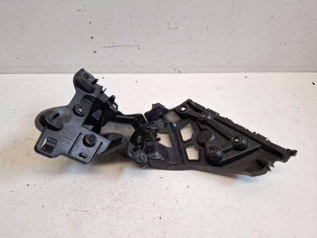 bontott RENAULT CLIO IV Bal hátsó Oldal Lökhárító Tartó (Műanyag)