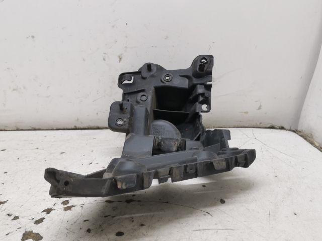 bontott RENAULT CLIO IV Bal hátsó Oldal Lökhárító Tartó (Műanyag)