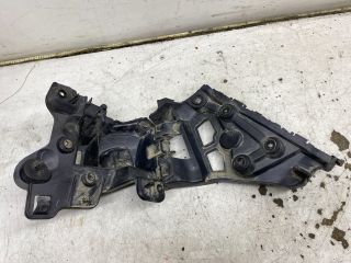 bontott RENAULT CLIO IV Bal hátsó Oldal Lökhárító Tartó (Műanyag)