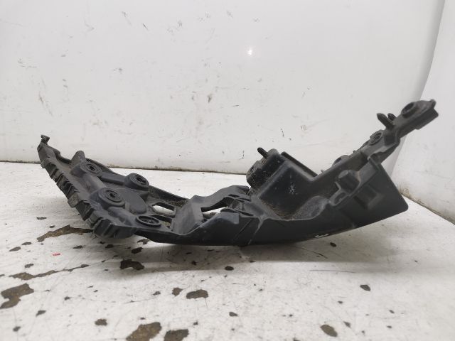 bontott RENAULT CLIO IV Bal hátsó Oldal Lökhárító Tartó (Műanyag)