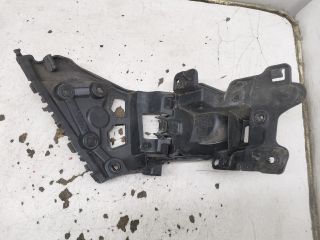 bontott RENAULT CLIO IV Bal hátsó Oldal Lökhárító Tartó (Műanyag)