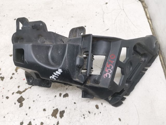 bontott RENAULT CLIO IV Bal hátsó Oldal Lökhárító Tartó (Műanyag)