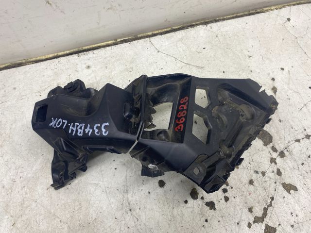 bontott RENAULT CLIO IV Bal hátsó Oldal Lökhárító Tartó (Műanyag)