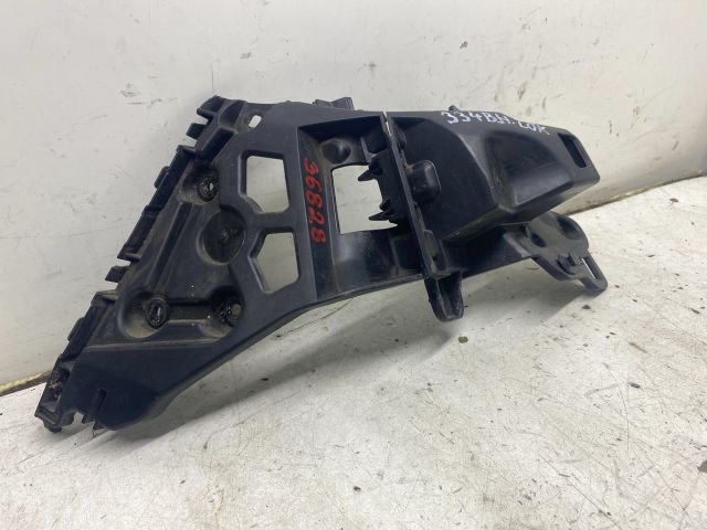 bontott RENAULT CLIO IV Bal hátsó Oldal Lökhárító Tartó (Műanyag)