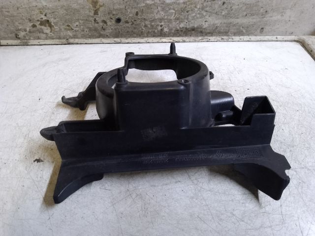 bontott RENAULT CLIO IV Bal Ködfényszóró Tartó