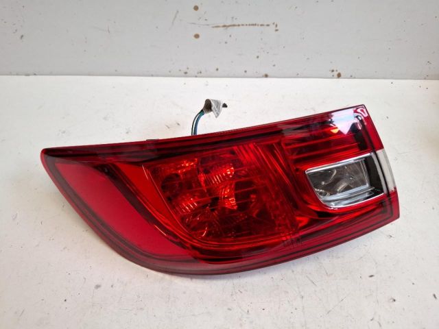 bontott RENAULT CLIO IV Bal Külső Hátsó Lámpa