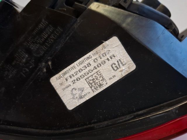 bontott RENAULT CLIO IV Bal Külső Hátsó Lámpa