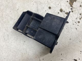 bontott RENAULT CLIO IV Bal Lökhárító Tartó Nyúlványvég