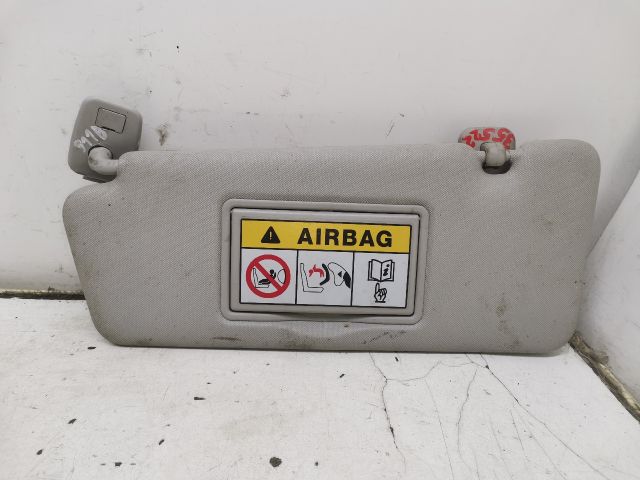 bontott RENAULT CLIO IV Bal Napellenző