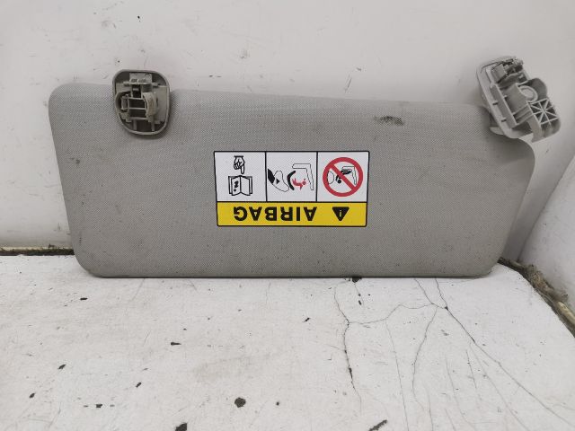 bontott RENAULT CLIO IV Bal Napellenző