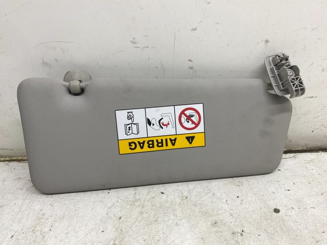 bontott RENAULT CLIO IV Bal Napellenző