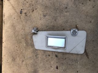 bontott RENAULT CLIO IV Bal Napellenző