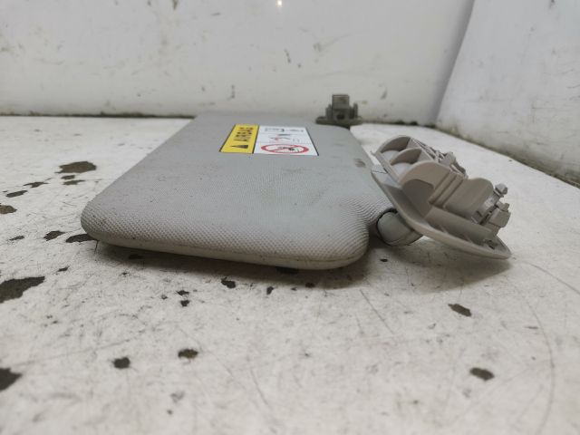 bontott RENAULT CLIO IV Bal Napellenző