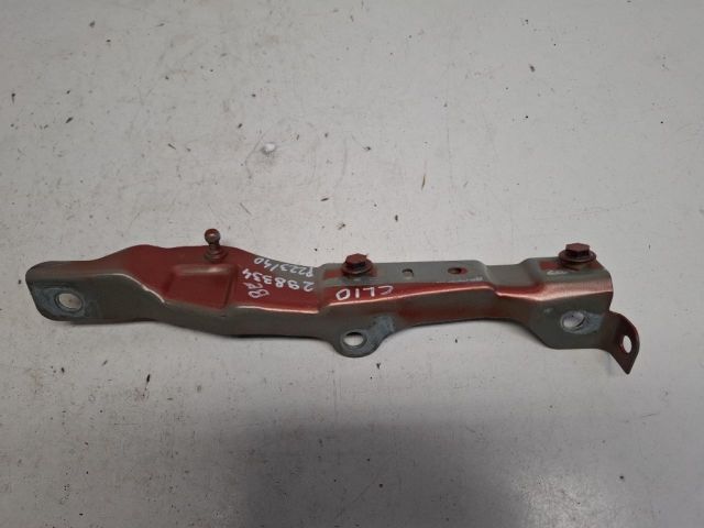 bontott RENAULT CLIO IV Bal Sárvédő Oldaltartó