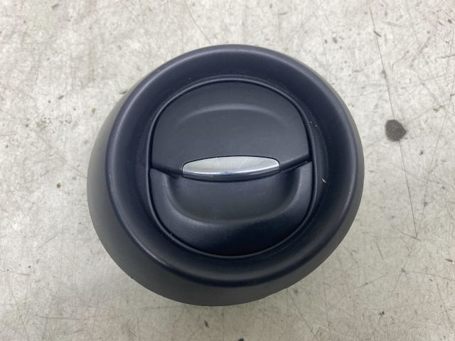 bontott RENAULT CLIO IV Bal Szellőző