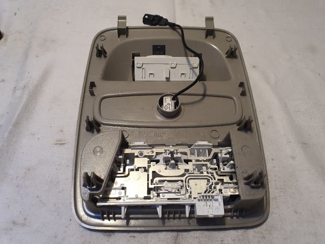 bontott RENAULT CLIO IV Beltér Világítás Első