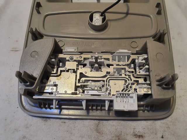 bontott RENAULT CLIO IV Beltér Világítás Első