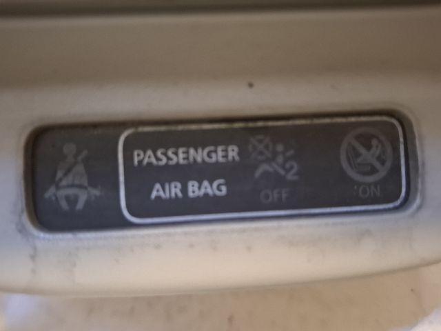 bontott RENAULT CLIO IV Beltér Világítás Első