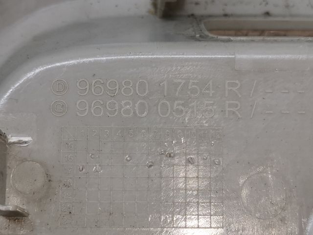 bontott RENAULT CLIO IV Beltér Világítás Első