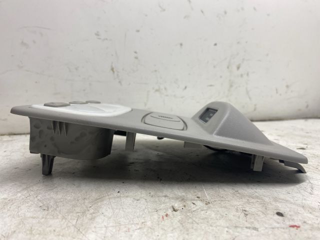 bontott RENAULT CLIO IV Beltér Világítás Első