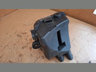 bontott RENAULT CLIO IV Biztosítéktábla Doboz