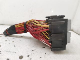 bontott RENAULT CLIO IV Biztosítéktábla Utastér