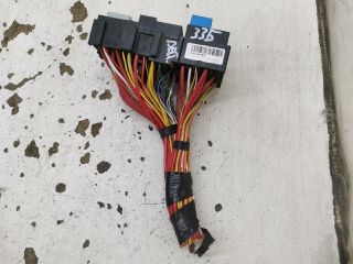 bontott RENAULT CLIO IV Biztosítéktábla Utastér