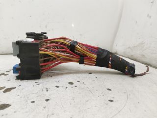 bontott RENAULT CLIO IV Biztosítéktábla Utastér