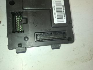 bontott RENAULT CLIO IV Biztosítéktábla Utastér