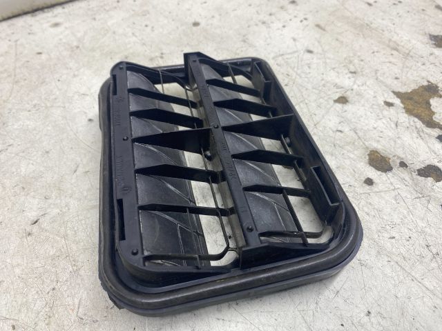 bontott RENAULT CLIO IV Csomagtér Szellőző Hátsó