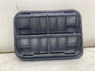 bontott RENAULT CLIO IV Csomagtér Szellőző Hátsó