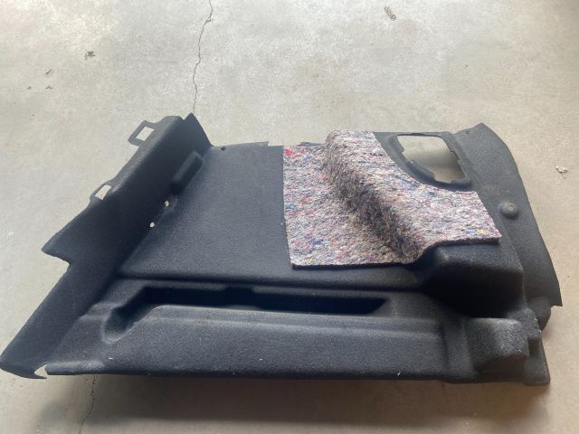 bontott RENAULT CLIO IV Csomagtérajtó Kárpit