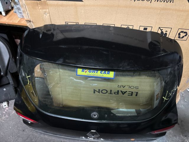 bontott RENAULT CLIO IV Csomagtérajtó (Részeivel)