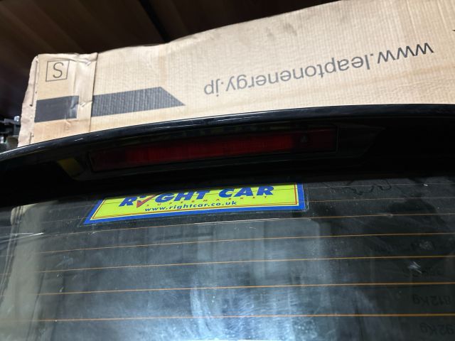 bontott RENAULT CLIO IV Csomagtérajtó (Részeivel)