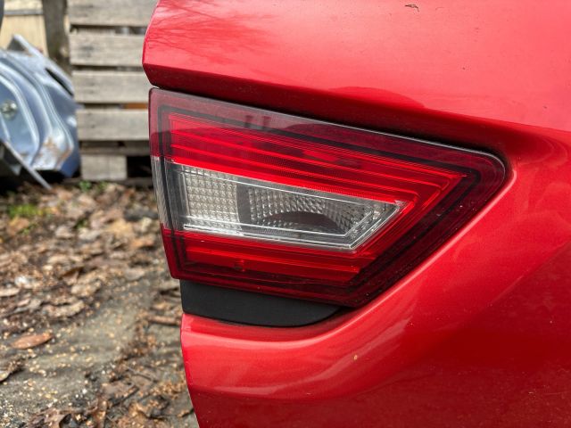 bontott RENAULT CLIO IV Csomagtérajtó (Részeivel)