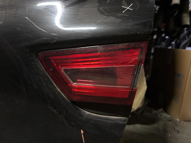 bontott RENAULT CLIO IV Csomagtérajtó (Részeivel)