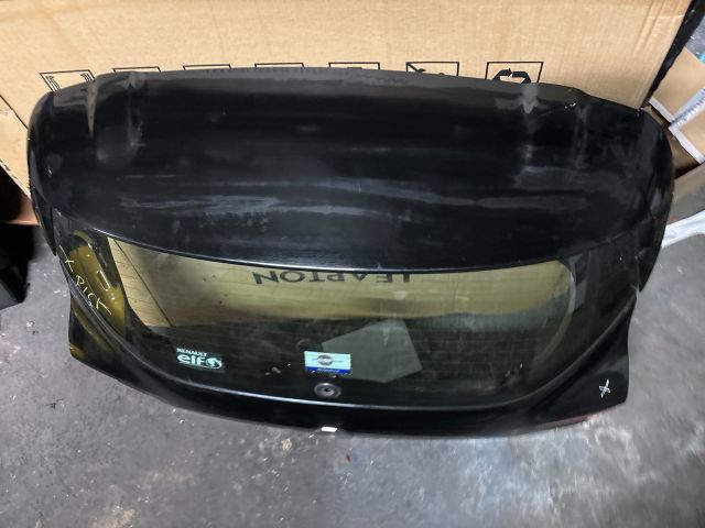 bontott RENAULT CLIO IV Csomagtérajtó (Részeivel)