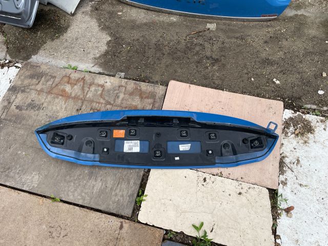 bontott RENAULT CLIO IV Csomagtérajtó (Részeivel)