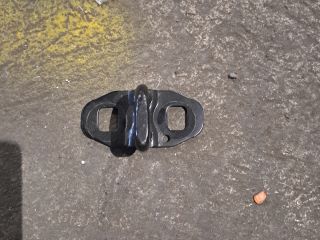 bontott RENAULT CLIO IV Csomagtérajtó Ütköző