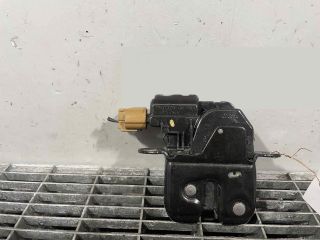 bontott RENAULT CLIO IV Csomagtérajtó Ütköző