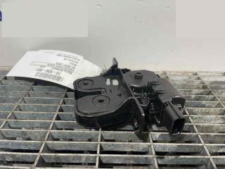 bontott RENAULT CLIO IV Csomagtérajtó Ütköző