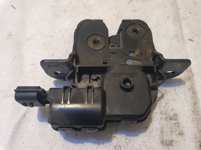 bontott RENAULT CLIO IV Csomagtérajtó Zárszerkezet