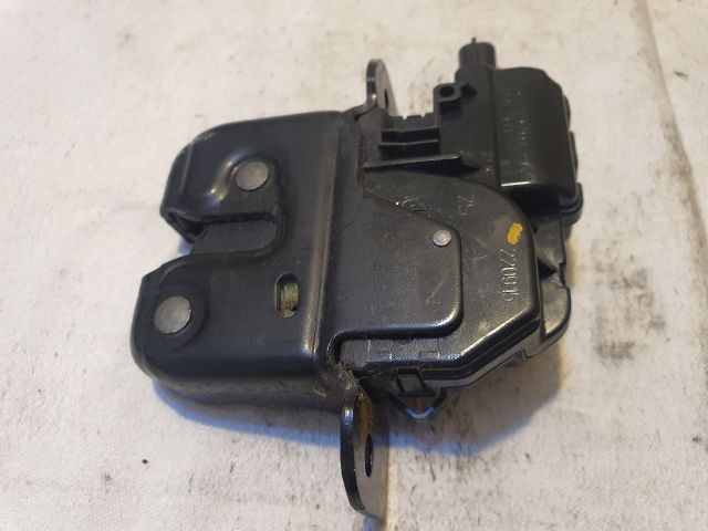 bontott RENAULT CLIO IV Csomagtérajtó Zárszerkezet