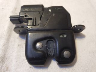 bontott RENAULT CLIO IV Csomagtérajtó Zárszerkezet